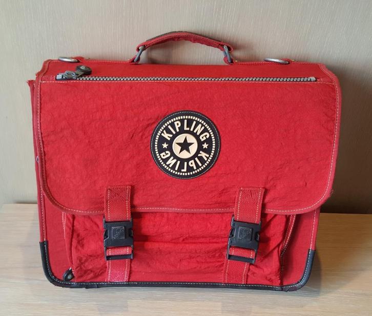 Kipling: klassieke rode schooltas met rugriemen - boekentas, Handtassen en Accessoires, Tassen | Schooltassen, Gebruikt, Aktetas of Boekentas