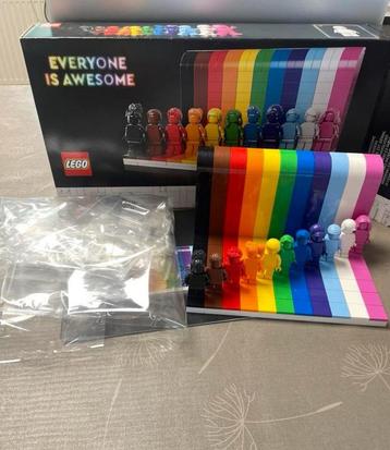 Lego 40516 Everyone is Awesome - Tot le monde est génial beschikbaar voor biedingen