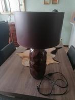 Tafellamp hg 60cm dia 30cm bruin kleur  (nieuw 315 €), Huis en Inrichting, Lampen | Tafellampen, Ophalen, Zo goed als nieuw
