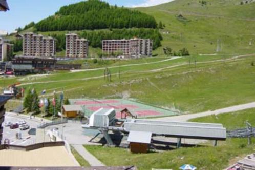 App 9 personnes-Orcières-Merlette-Alpes du Sud-Vue Montagne, Vacances, Maisons de vacances | France, Alpes, Appartement, Village