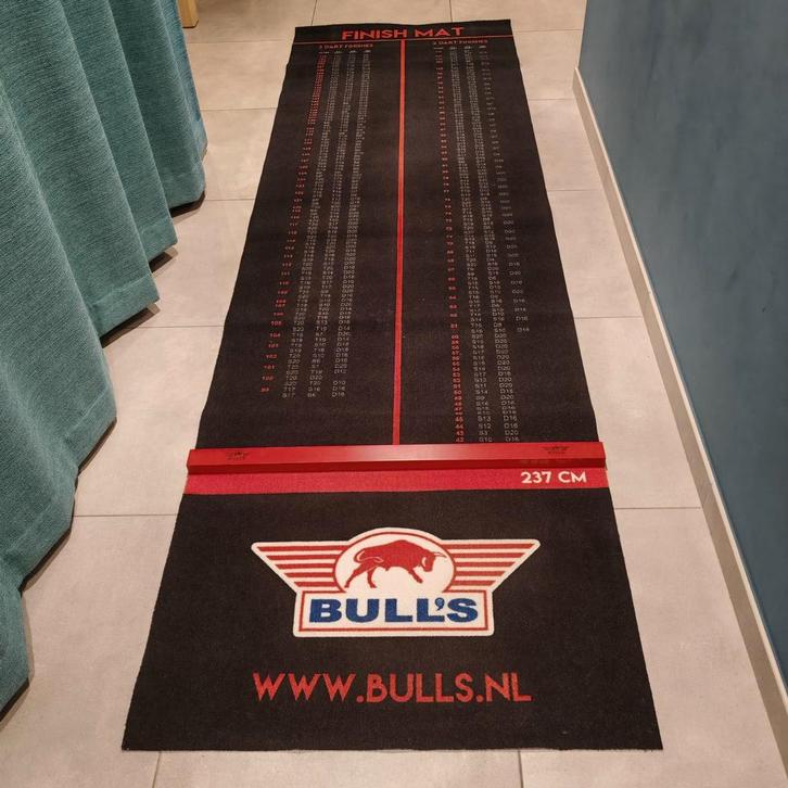 Tapis fléchettes Bull's + Oche 90cmx300cm, Sports & Fitness, Fléchettes, Fléchettes