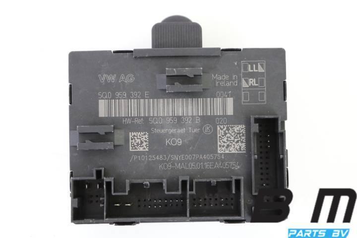 Portierregelapparaat RV (bijrijderskant) VW Tiguan 3, Auto-onderdelen, Interieur en Bekleding, Gebruikt