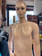Mannequins op voet te koop, Hobby en Vrije tijd, Ophalen