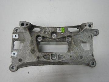 Audi A4 8W Sedan Versnellingsbak Steun 8W0399262AD beschikbaar voor biedingen