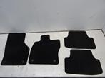 MATTENSET Volkswagen Golf VII (AUA) (01-2012/03-2021), Auto-onderdelen, Gebruikt, Volkswagen