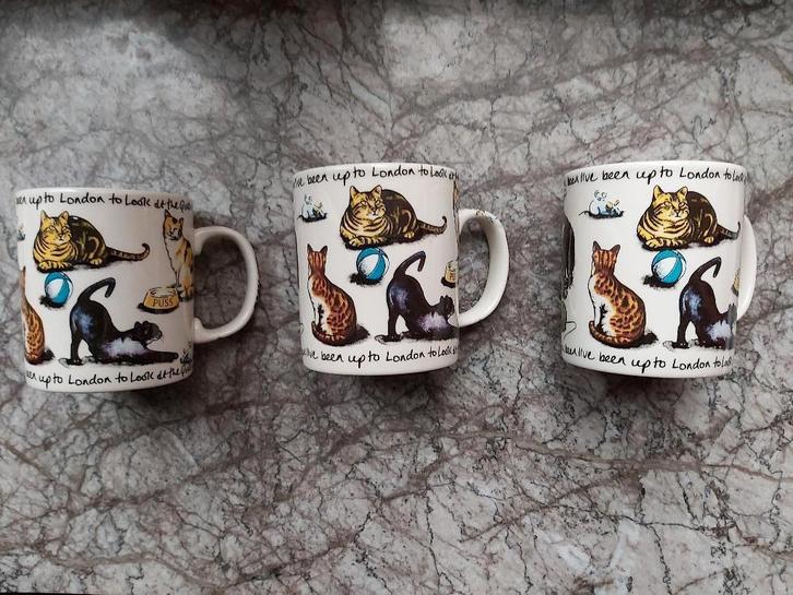 3 tasses à motif de chat, Maison & Meubles, Cuisine | Vaisselle, Utilisé, Enlèvement ou Envoi