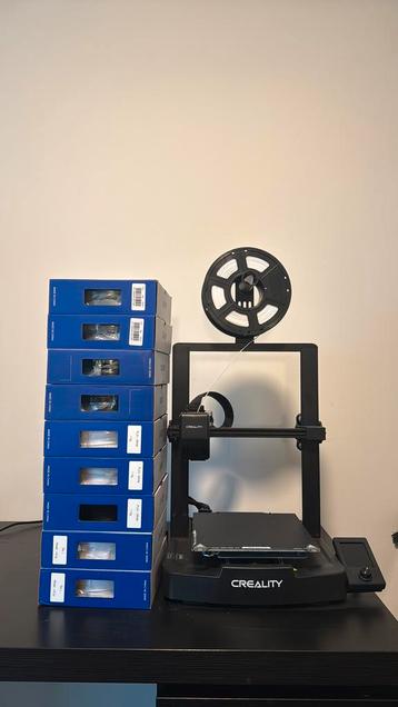 Creality Ender 3 V3 SE + 10 rollen PLA+ (bijna nieuw) beschikbaar voor biedingen