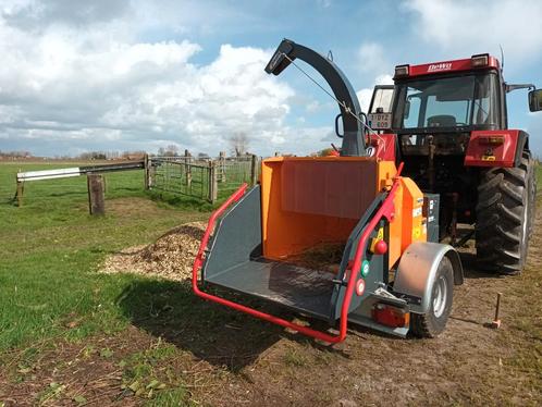 Hakselen takken, snoeien bomen, graswerken. Persen MIDIbalen, Zakelijke goederen, Landbouw | Tractoren, Ophalen