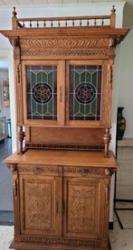 Mechelse kast, Ophalen, Glas