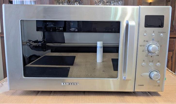 Grand four à micro-ondes Samsung, Elektronische apparatuur, Microgolfovens, Gebruikt, Tussenbouw, Microgolfoven, 45 tot 60 cm