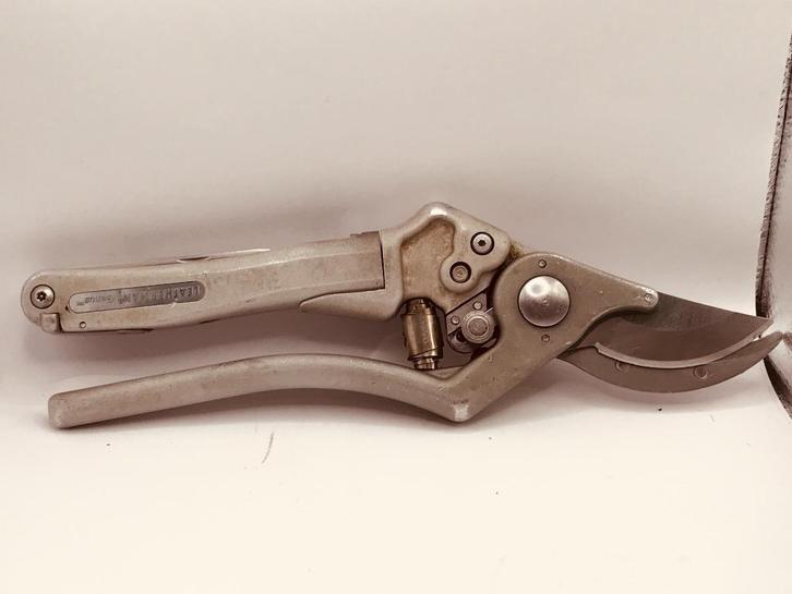 Ultra Rare Leatherman GENUS Pruning Shears Collectors Item, Caravans en Kamperen, Kampeergereedschap, Gebruikt, Verzenden