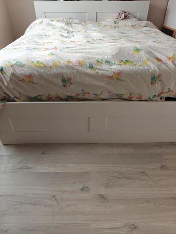 Bedframe beschikbaar voor biedingen