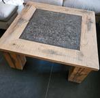 salontafel  1.10 m op 1.10 m  volle eiken tafel, Ophalen, Gebruikt