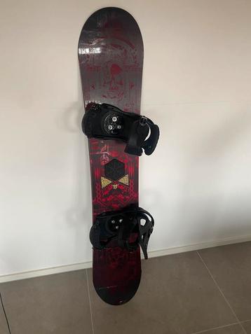 Te koop Burton snowboard 155cm / camber beschikbaar voor biedingen