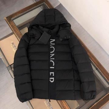 Moncler Winterjas beschikbaar voor biedingen