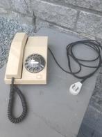 Oude vintage telefoon met draaischijf, Antiek en Kunst, Ophalen