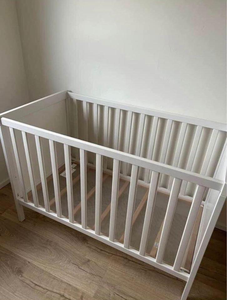 1x Baby bed pakket - ready to start - verlaagde prijs, Kinderen en Baby's, Babywiegjes en Ledikanten, Zo goed als nieuw, Ledikant