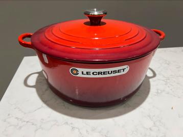 Nieuwe Le Creuset braadpan 30 cm kersenrood in de doos beschikbaar voor biedingen