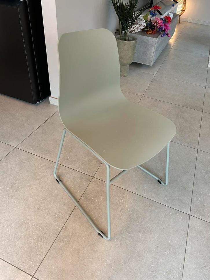 8 eettafelstoelen te koop, Maison & Meubles, Chaises, Comme neuf, Cinq, Six Chaises ou plus, Synthétique, Autres matériaux, Autres couleurs