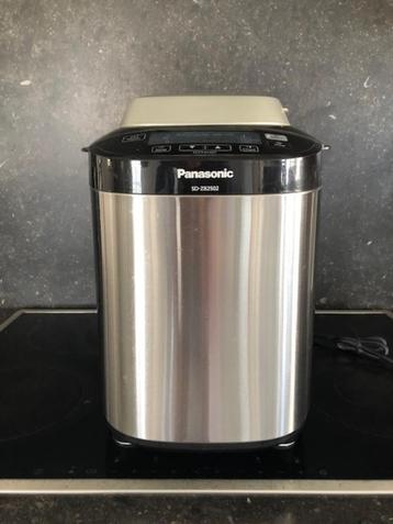 BROODBAKMACHINE, 400 à 800 grammes de pâte, Enlèvement ou Envoi, Utilisé, Avec minuteur