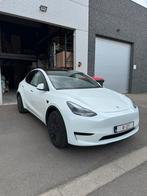 Tesla Model Y 09/2024 30.000km RWD, Auto's, Achterwielaandrijving, Zwart, Wit, Elektrisch