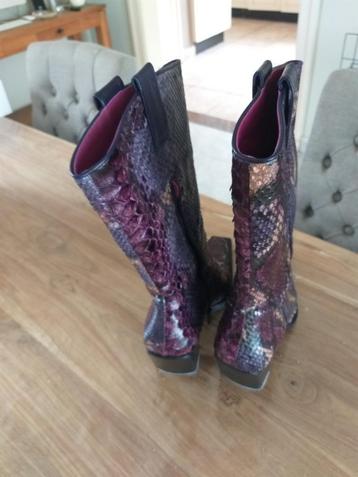 Echt slangen leer laarzen; beschikbaar voor biedingen