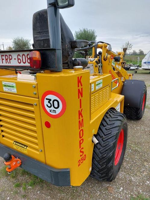 knikmops KM250, Articles professionnels, Machines & Construction | Grues & Excavatrices, Chargeuse sur pneus ou Chouleur, Enlèvement