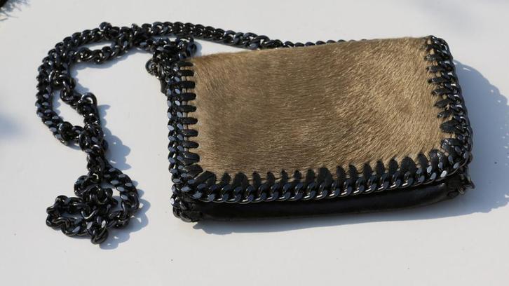 Prachtige nieuwe leren tas van Verapelle!, Handtassen en Accessoires, Tassen | Damestassen, Zo goed als nieuw, Schoudertasje, Zwart