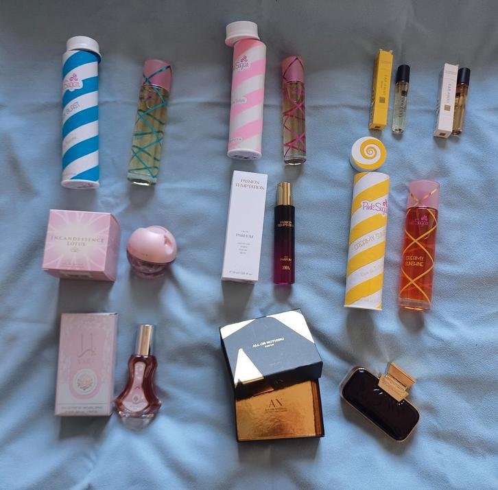 Lot de parfum à vendre à partir de 5€, Handtassen en Accessoires, Uiterlijk | Parfum, Zo goed als nieuw