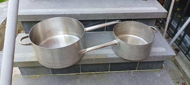 2 gietijzeren koekenpan, catering, 4 & 6 liters, Zakelijke goederen, Horeca | Keukenapparatuur, Overige typen, Gebruikt, Ophalen of Verzenden