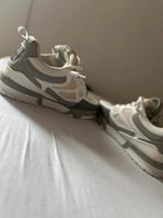 Lv slates wit, Wit, Nieuw, Ophalen of Verzenden, Sneakers