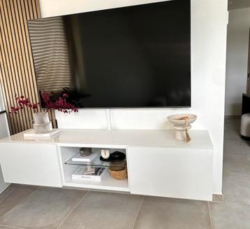 MeubleTV 180x40 avec verre,Tv-meubel 180x40 met glas beschikbaar voor biedingen
