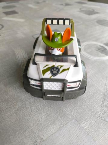 Paw Patrol TRACKER figuur + voertuig beschikbaar voor biedingen