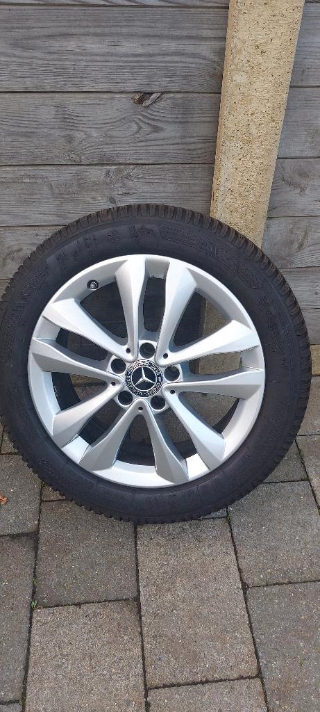4 orig. velgen mercedes 17 inch -met wiinterbanden "KLEBER", Auto-onderdelen, Banden en Velgen, Banden en Velgen, Winterbanden