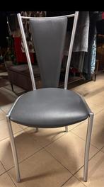 4 keuken/eetkamer stoelen(als nieuw!), Ophalen, Zo goed als nieuw, Grijs