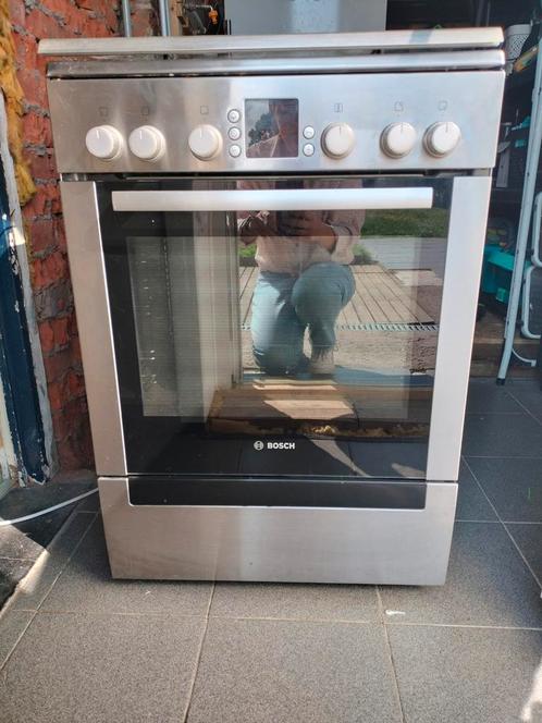 Bosch gasfornuis, Elektronische apparatuur, Fornuizen, Gebruikt, Vrijstaand, Gas, 4 kookzones, 60 cm of meer, Grill, Hete lucht