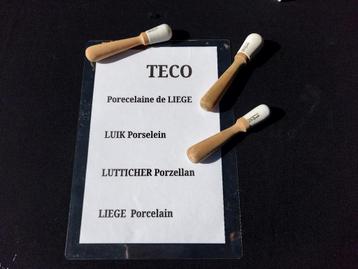 Pilon en porcelaine TECO. 