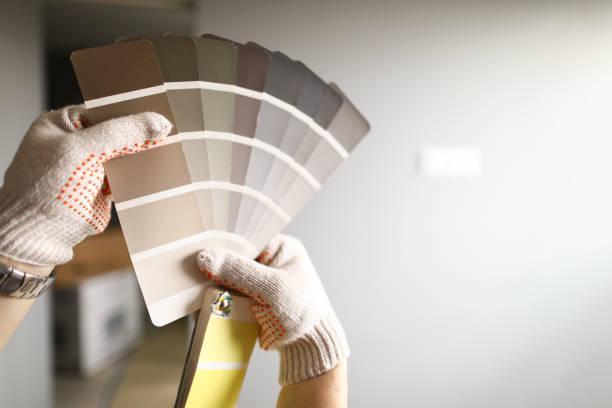 Professionele schilder, Diensten en Vakmensen, Schilders en Behangers, Behangen, Binnenschilderwerk, Buitenschilderwerk, Decoratieschilderwerk