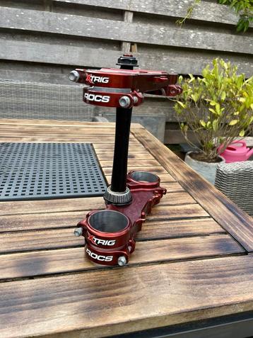 Kawasaki kxf Xtrig factory tripple clamp beschikbaar voor biedingen