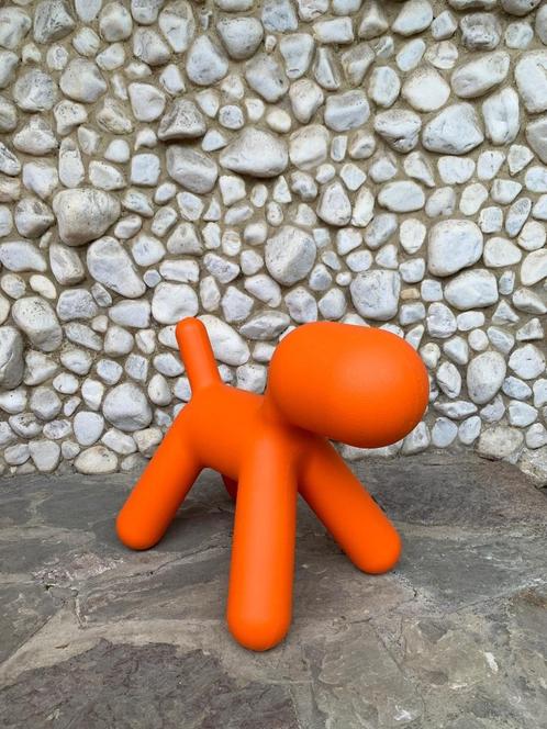 Stoel / kruk Puppy voor kinderen, Design Eero Aarnio, Magis, Antiek en Kunst, Antiek | Meubels | Stoelen en Sofa's, Ophalen of Verzenden