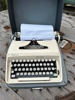 Typewriter, Enlèvement