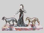 R. Scali - Dame met 2 borzoi honden - Art Deco brons Lvoor., Ophalen of Verzenden, Brons