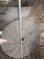 Molensteen in goede staat ideaal voor borrelsteen ,10cm dik, Ophalen