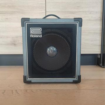 ROLAND-CUBE 60. VINTAGE beschikbaar voor biedingen