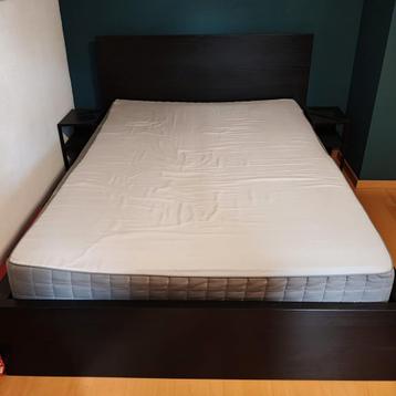 Tweepersoonsbed  beschikbaar voor biedingen