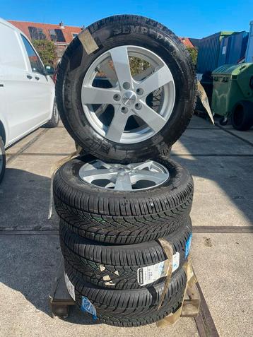 Nieuwe winterwielen mitsubishi Hyundai Kia 215/65 R16 98H beschikbaar voor biedingen