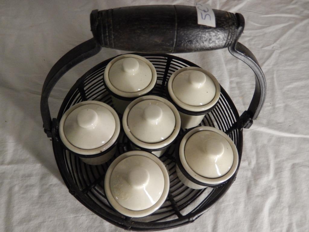 mandje met 6 potjes, Huis en Inrichting, Keuken | Servies, Zo goed als nieuw, Overige typen, Effen, Ophalen of Verzenden