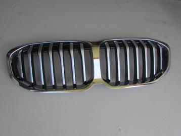 BMW 1-serie (F40) Grille beschikbaar voor biedingen