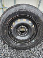 Roue avec pneu hiver, Autos : Divers, Remorques Pièces, Enlèvement