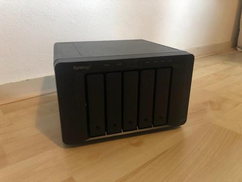 Synology DS1515+ NAS *8gb ram upgrade* + evt. hdd, Computers en Software, Harde schijven, Zo goed als nieuw, SATA, Ophalen of Verzenden